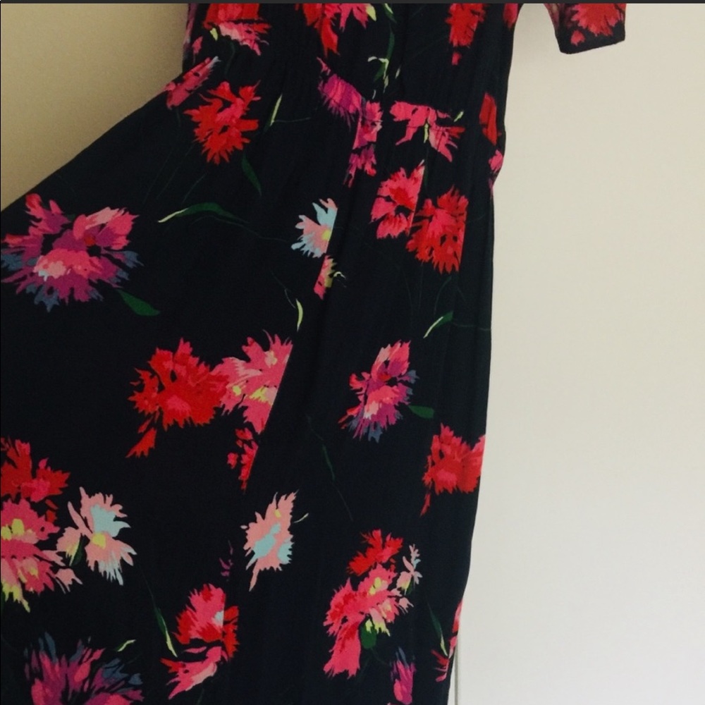 Floral Ruffle Cold Shoulder Maxi Dress - Picture 5 of 7